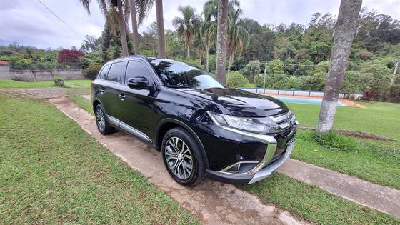 MITSUBISHI OUTLANDER 2.0 16V GASOLINA 4P AUTOMÁTICO MITSUBISHI OUTLANDER 2.0 16V GASOLINA 4P AUTOMÁTICO